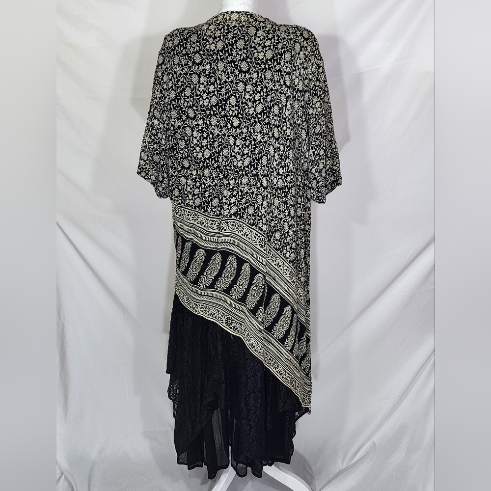 Asymmetrical Black and Cream Dress (1x) - Picture 3 of 4